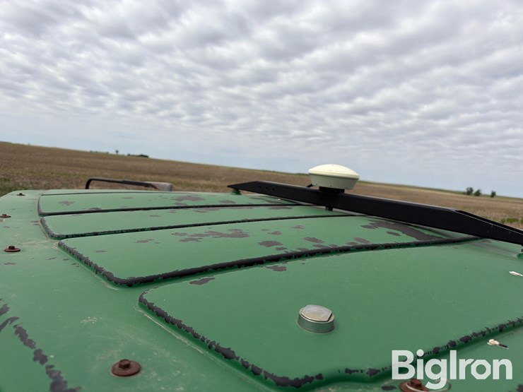 2001-john-deere-8410-image-17