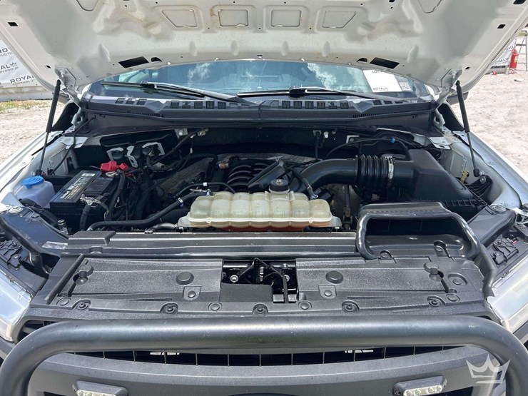 2020-ford-f150-image-9