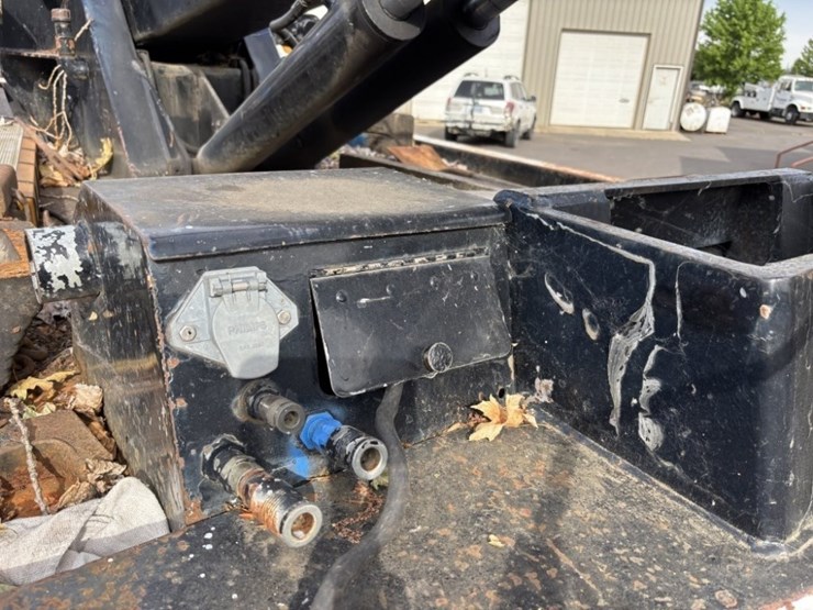 1989-peterbilt-377-image-34