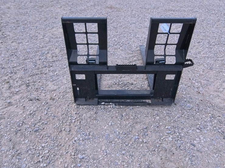 #2056-•-new-hd-skid-steer-quick-attach-forks-image-3