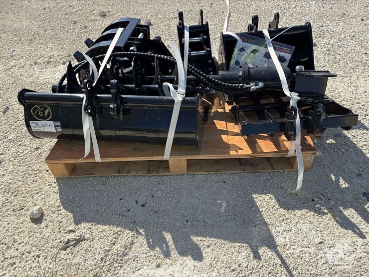 agt-mini-excavator-attachment-image-1