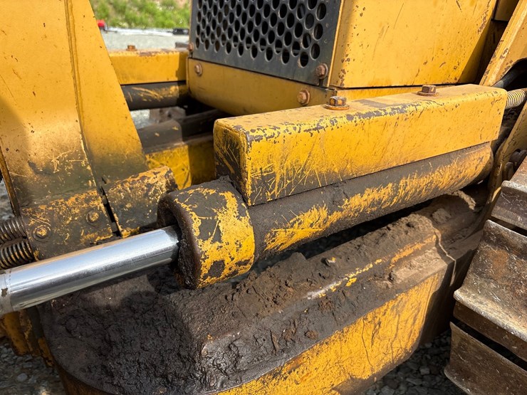 caterpillar-d3c-xl-image-25
