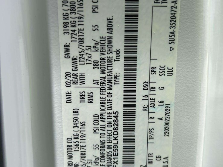2020-ford-f150-image-5