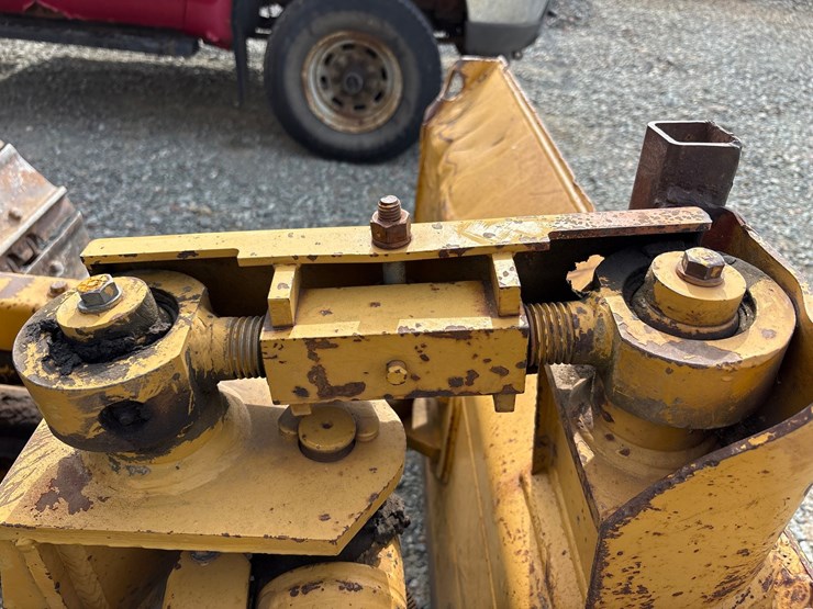 caterpillar-d3c-xl-image-28