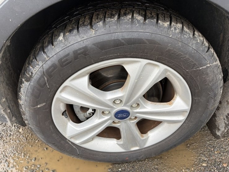 2014-ford-escape-image-15