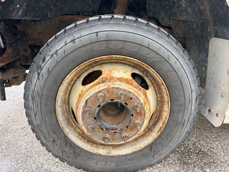 2001-ford-f450-image-79