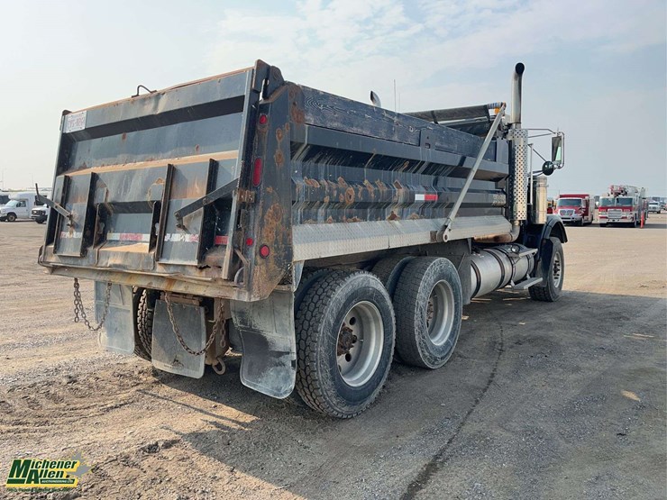 2008-freightliner-fld120-image-5