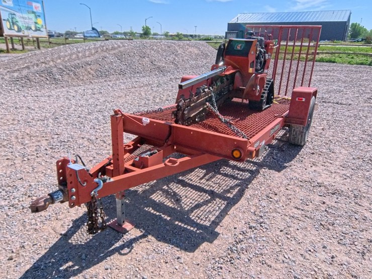 2022-ditch-witch-c24x-image-18
