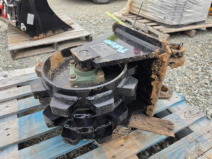 caterpillar-305-image-1