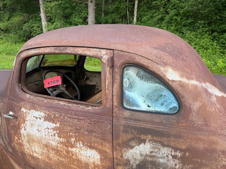 #1369-•-1936-terraplane-car-image-15