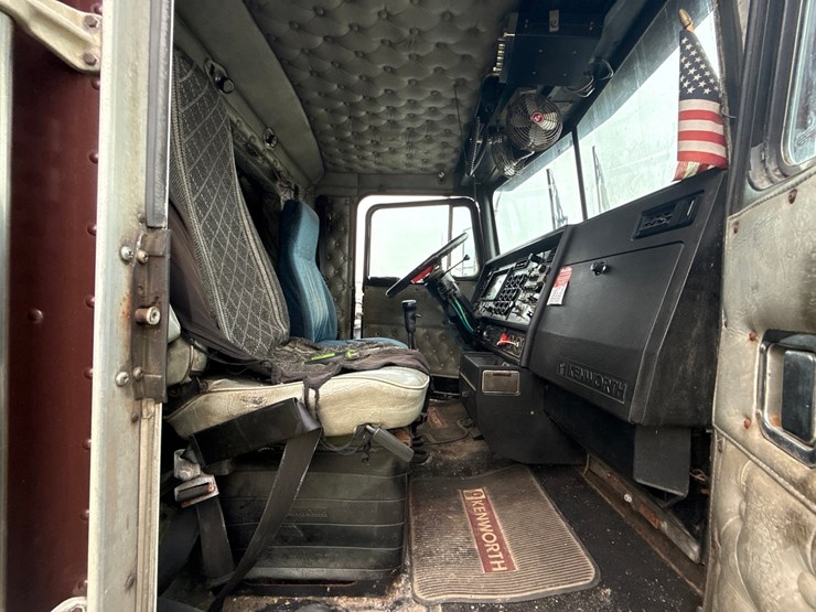 1989-kenworth-t600a-image-57
