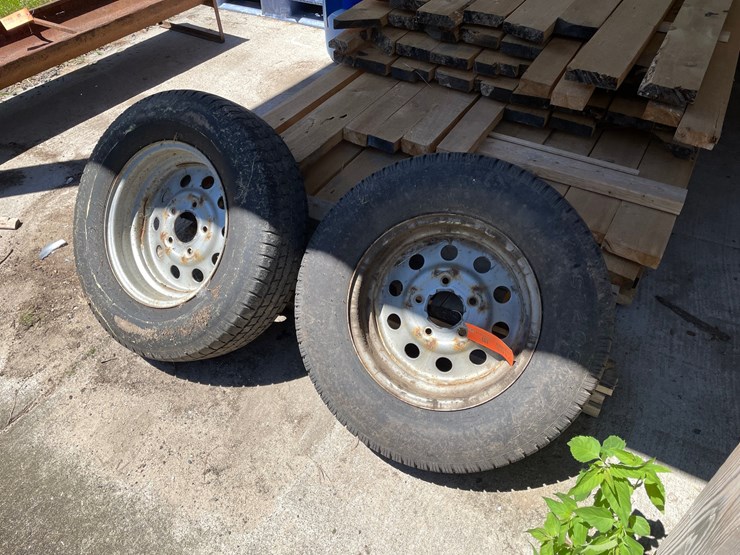 #7163-•-(2)-spare-tires-image-1