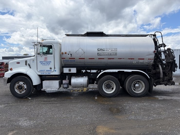 2002-peterbilt-330-image-7