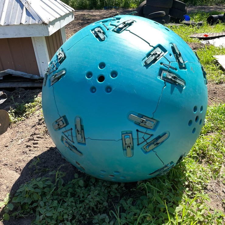 #7128 • Compost Ball