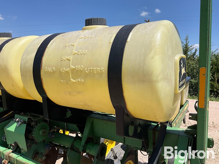john-deere-7200-image-19