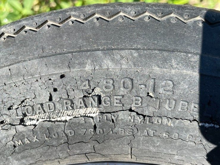 #7122-•-lot-of-used-tires-image-9