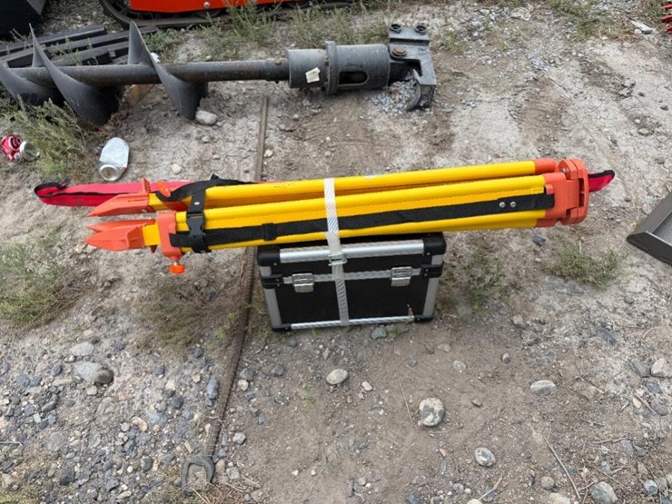 new-self-leveling-rotary-laser-level-kit-2026-model,-tripod-&-receiver-included-image-1