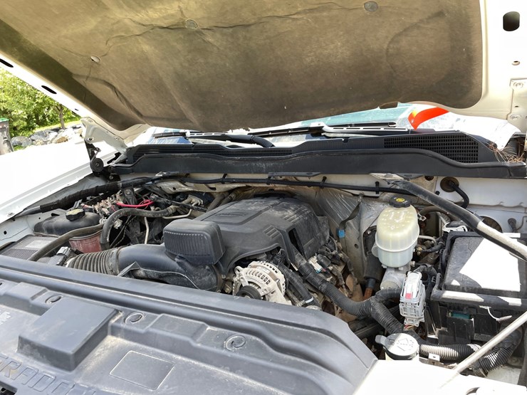 2015-chevrolet-2500-image-45