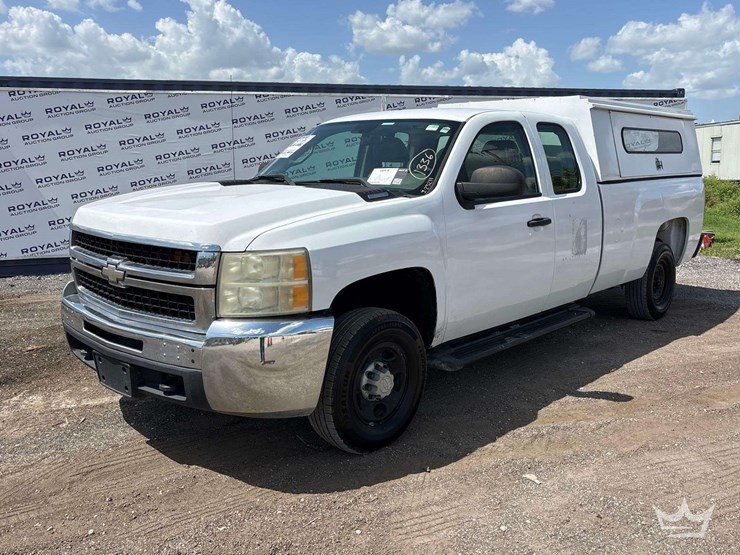 2008-chevrolet-silverado-1500-image-1