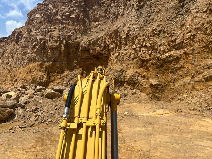 komatsu-pc200-lc-6le-image-43
