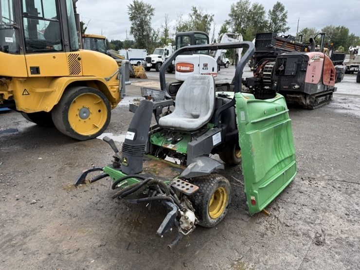 john-deere-2500-image-1