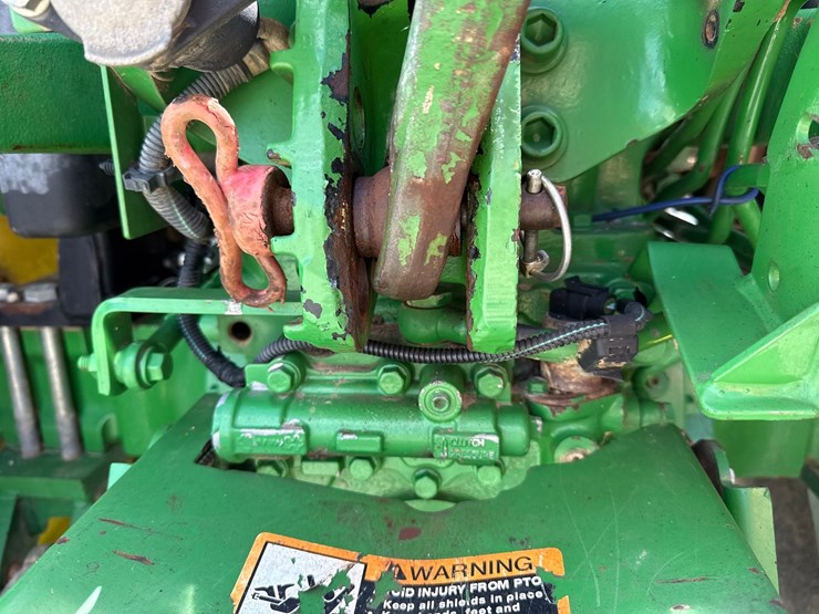2018-john-deere-5065e-image-37