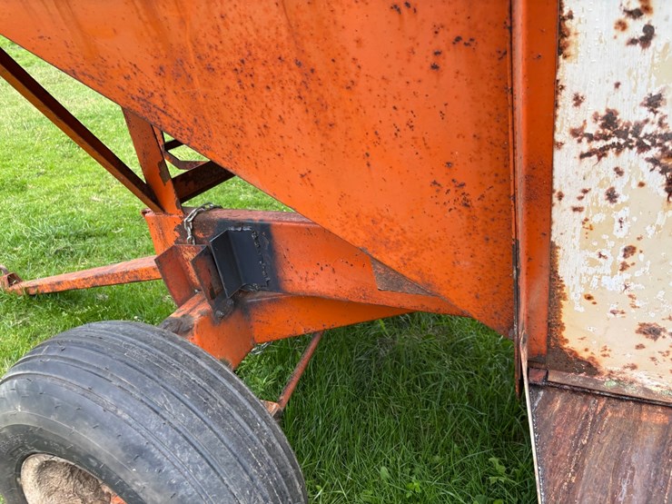 #2226-•-bradford-gravity-box-wagon-image-22