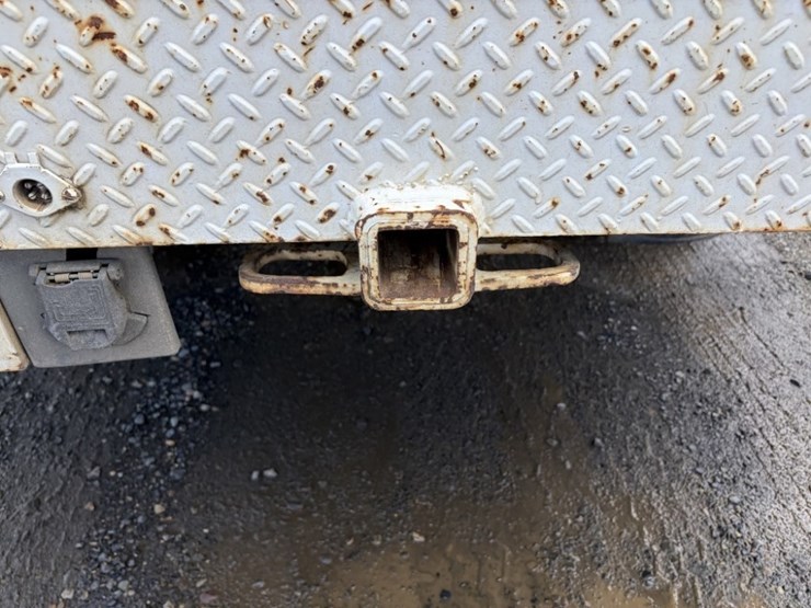 2006-chevrolet-c4500-4x4-service-truck-image-21