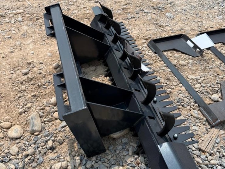 2026-wolverine-rpr-12-72w-skid-steer-ripper-image-8
