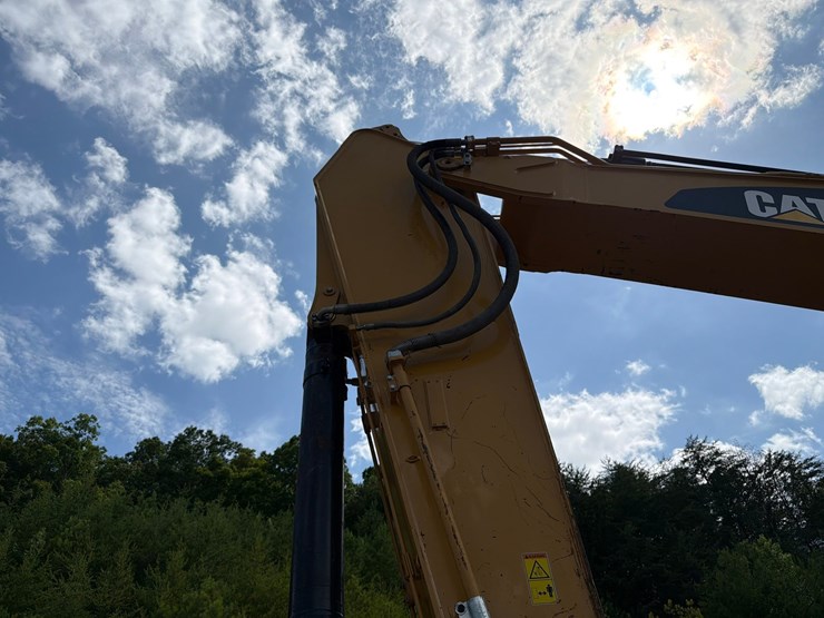 caterpillar-336el-image-22