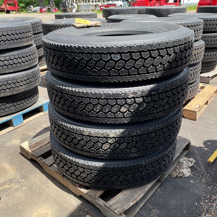 #6522 • Set of (4) Semi Tires