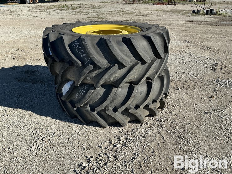 deere-tires-image-1
