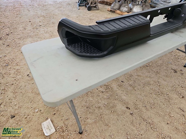 chevrolet-silverado-rear-bumper-4th-generation-image-2