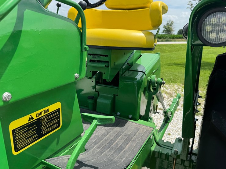 john-deere-4320-image-23