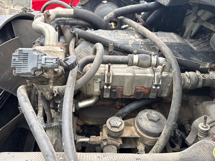 2011-international-durastar-4300-image-17