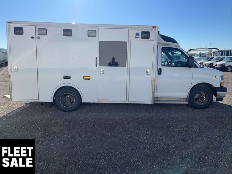 2018-chevrolet-express-s/a-ambulance-image-6