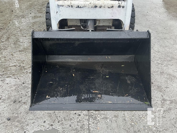 2013-bobcat-s70-image-9