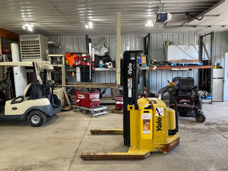 #6063-•-yale-electric-pallet-stacker-image-19