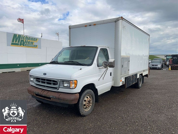 2002-ford-e-series-s/a-service-truck-image-1