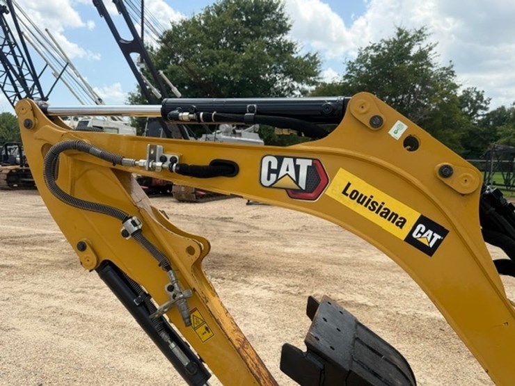 caterpillar-301.8-image-46