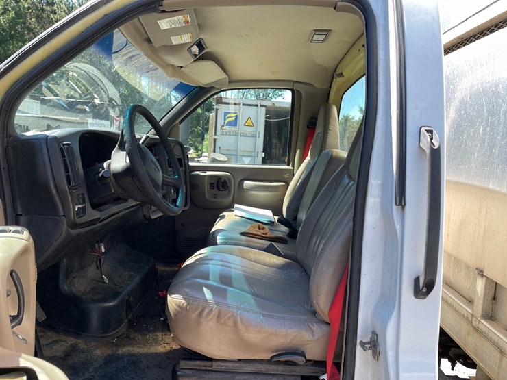 #7099-•-2005-gmc-c5500-with-alum-line-aluminum-dump-box-(wi-title-in-delay)-image-57