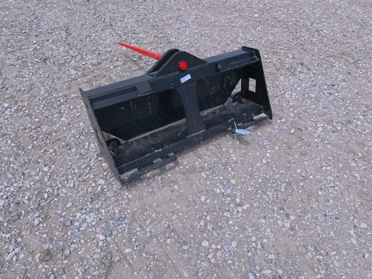 #2058-•-new-skid-steer-quick-attach-bale-spear-image-2