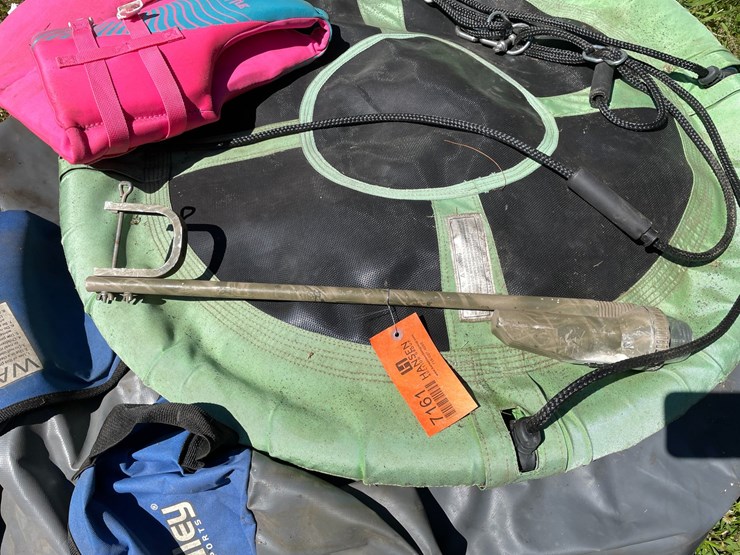 #7161-•-assortment-of-recreational-items-image-7