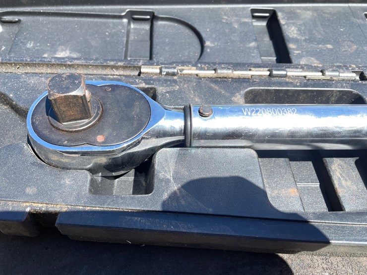 #7182-•-proformance-tools-3/4"-click-torque-wrench-image-4