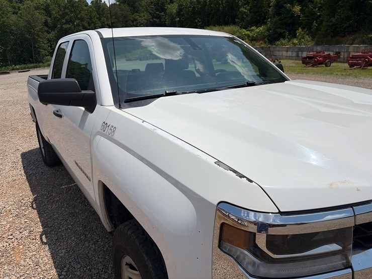 2016-chevrolet-silverado-1500-image-23