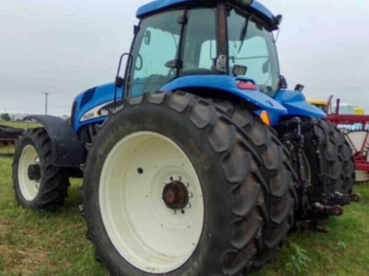 new-holland-tg210-image-12