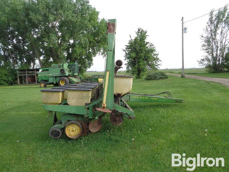john-deere-7000-image-4