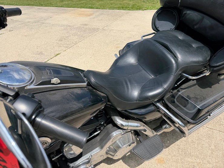 #1489-•-2004-harley-davidson-electra-glide-ultra-classic-flhtcui-image-12