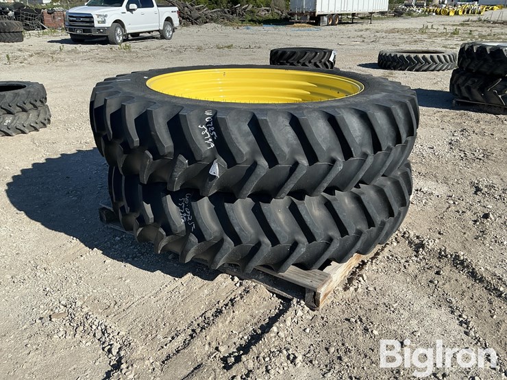 deere-tires-image-1
