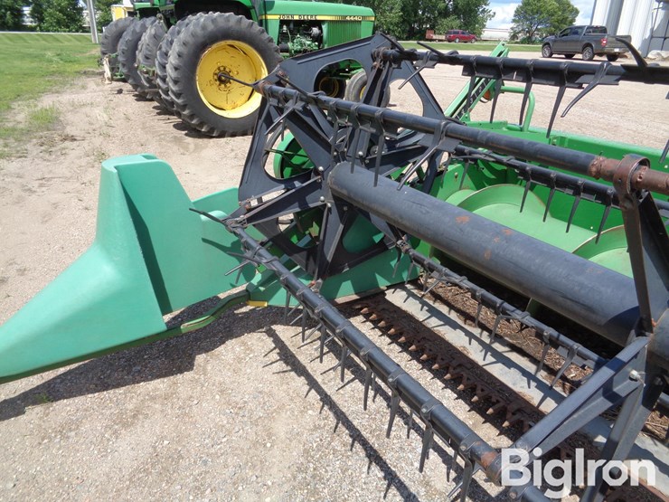1990-john-deere-920-image-12